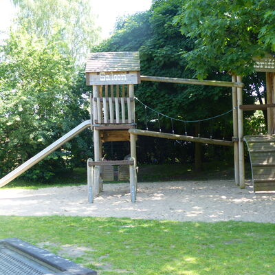 Klettergerüst Spielplatz Flederbusch