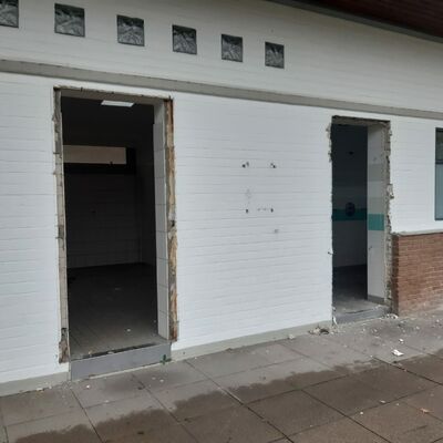 KW 47_Abriss Geb&auml;ude_Duschen_Einzelumkleiden
